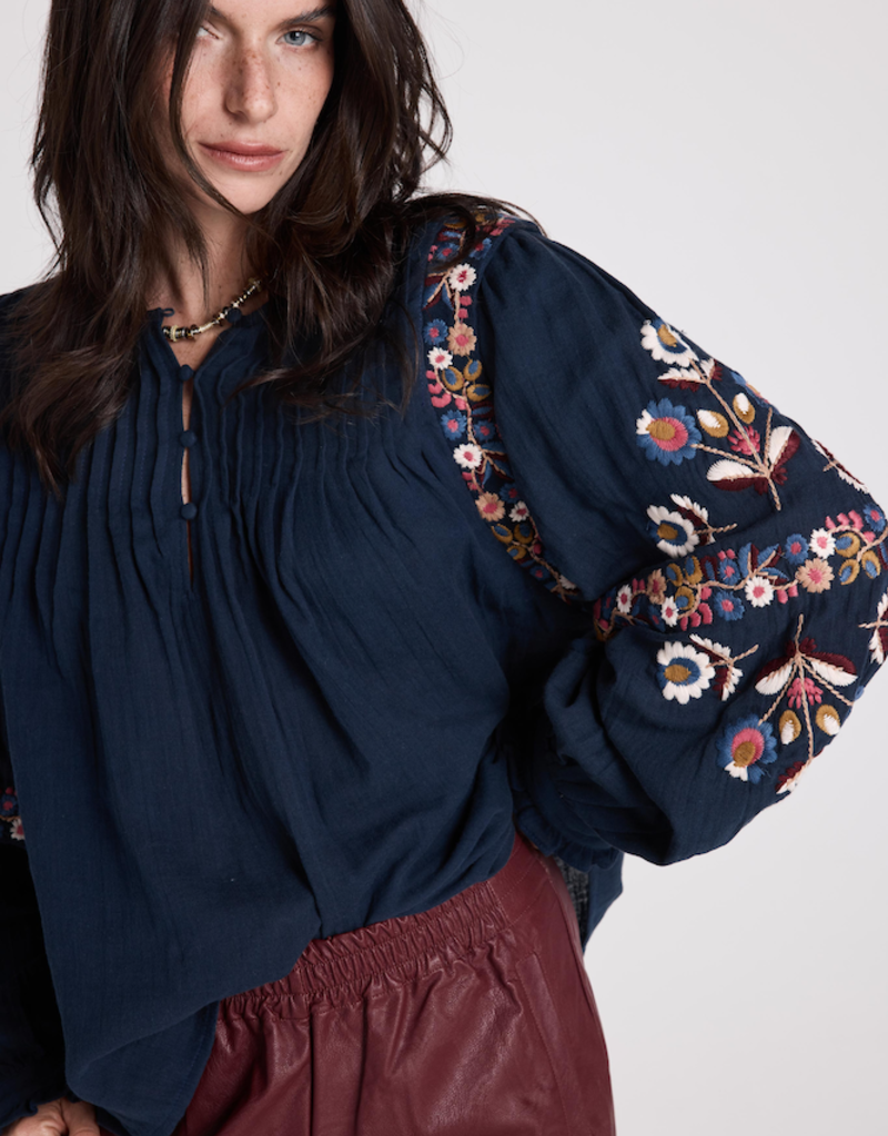 Louizon Ploum Embroidered Blouse in Navy