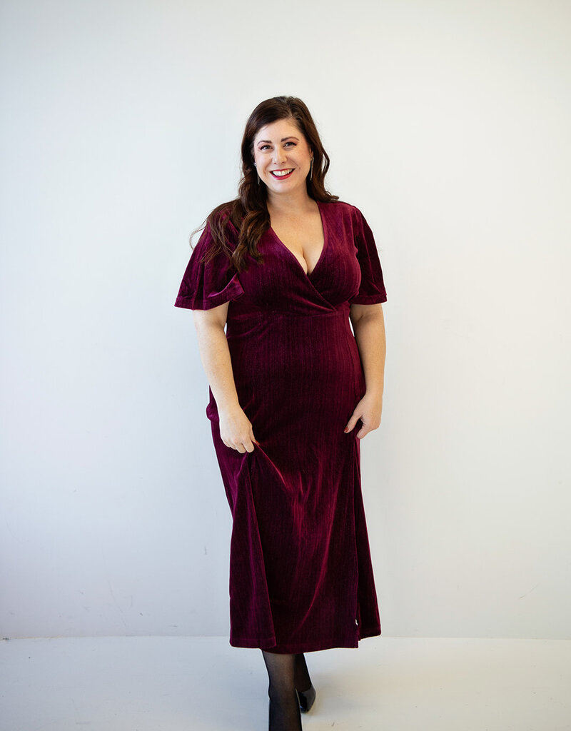 Angel Eye Dover Velvet Shimmer Dress in Burgundy