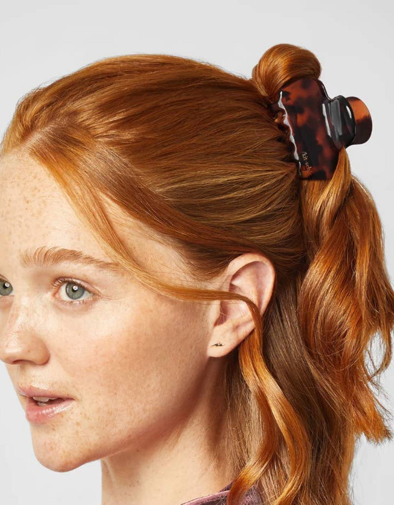 Kitsch Holiday Recycled Plastic Claw Clip - Tort