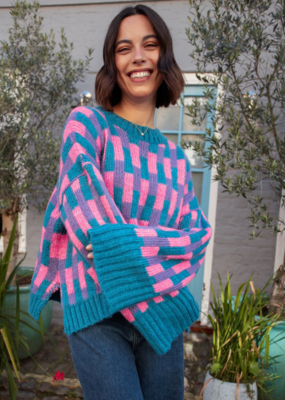 Cara and the Sky Charlotte Geometric Pattern Wide Sleeve Knit Jumper in Teal