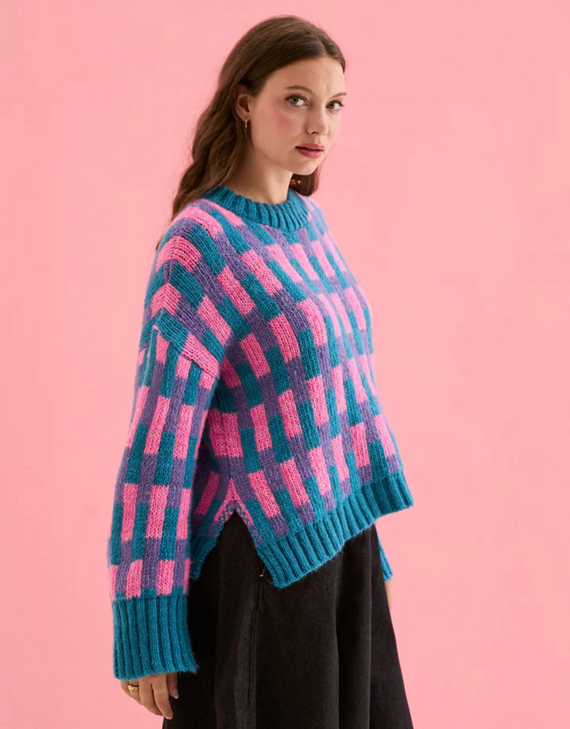 Cara and the Sky Charlotte Geometric Pattern Wide Sleeve Knit Jumper in Teal