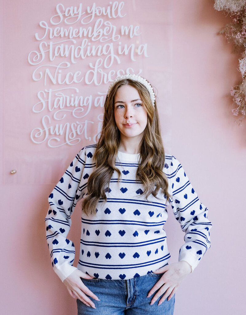 ICHI Brielle Pullover in Birch with Blue Hearts