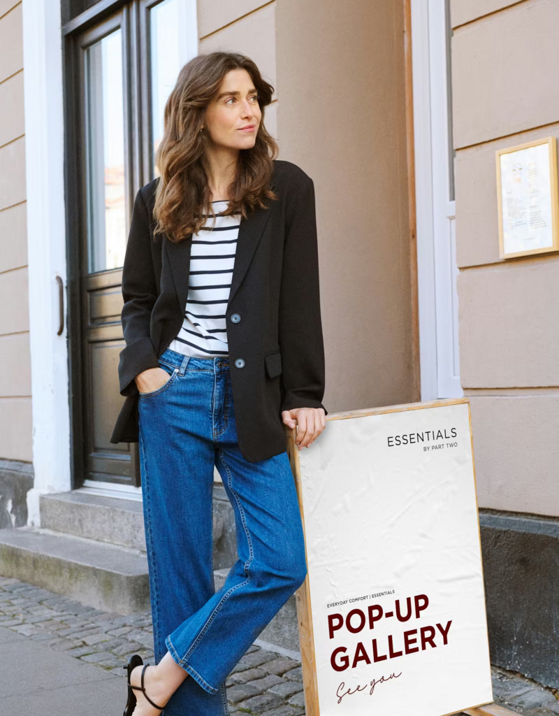 Part Two Judy High Rise Ankle Length Jeans in Medium Dark Blue