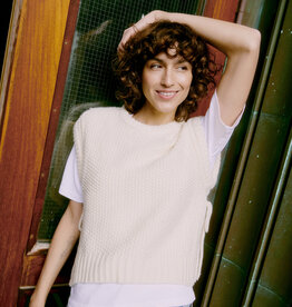 B.Young Nitta Slipover Vest