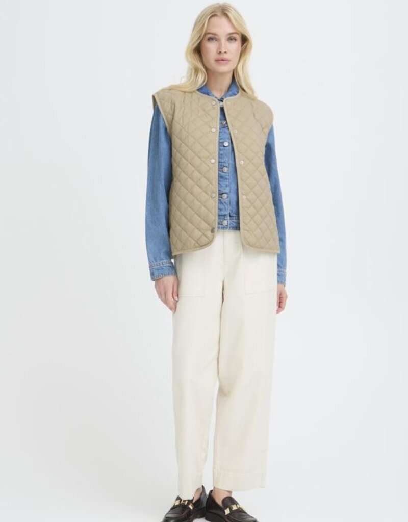 B.Young Berta Quilted Vest in Chinchilla