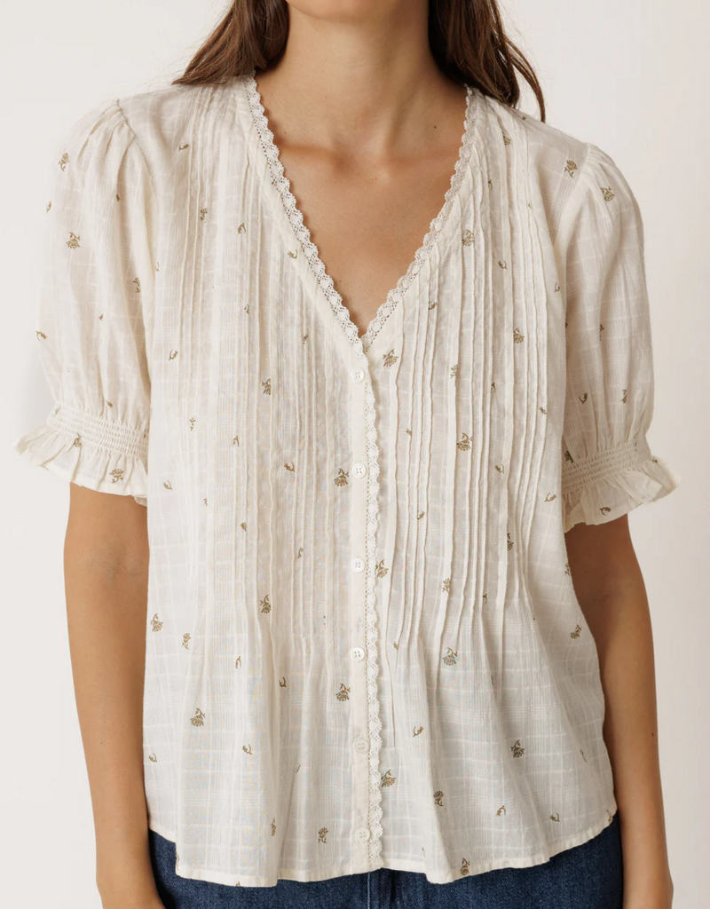 Indi and Cold Evelyn Short Sleeved Top in Ecru