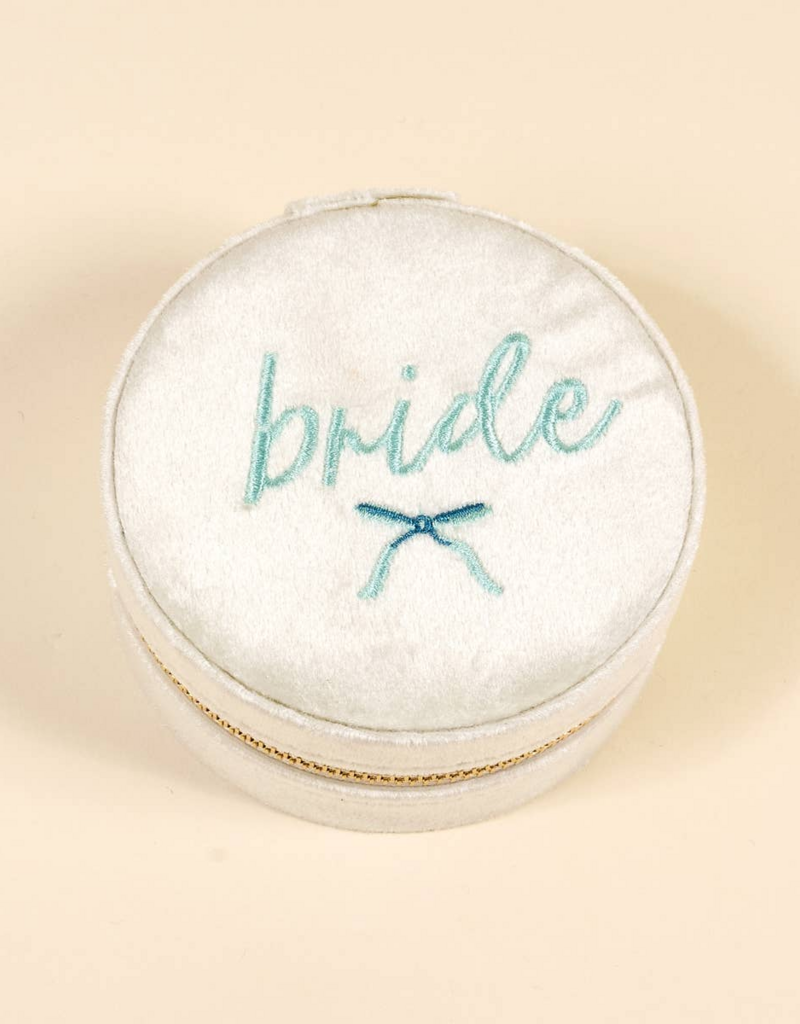 The Darling Effect Bride Round Velvet Jewelry Case