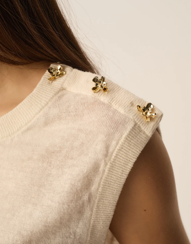 Des Petits Hauts Brazou 100% Linen Knit Slipover with Gold Flower Buttons