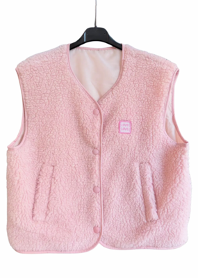 Victoria & Isaac Love Patch Fleece Vest with Buttons in Light Pink