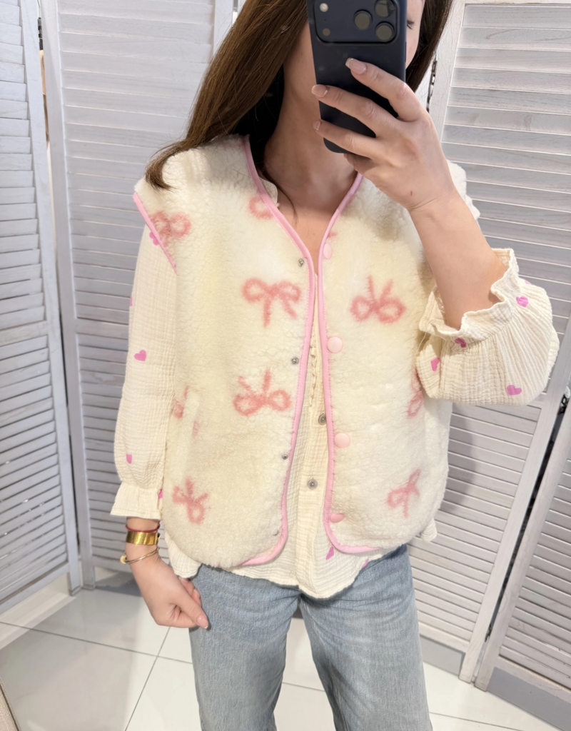 Victoria & Isaac Fleece Vest with Buttons in White w/ Pink Bows