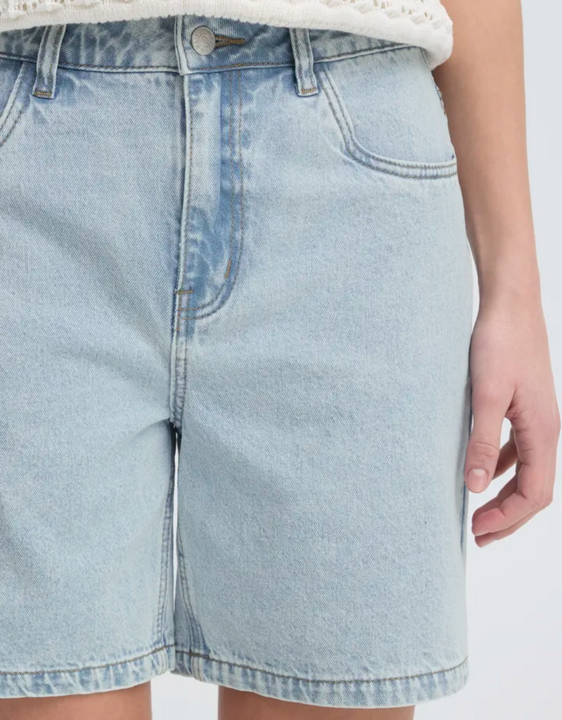 B.Young Kielo Embroidered Denim Shorts in Light Blue Denim