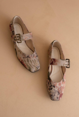 Oasis Society The Soho Ballet Flat with Buckel in Mauve Tapestry