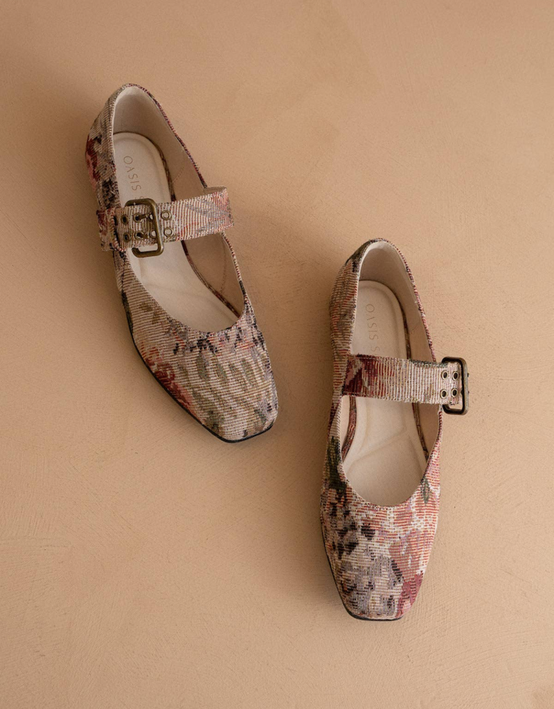 Oasis Society The Soho Ballet Flat with Buckel in Mauve Tapestry