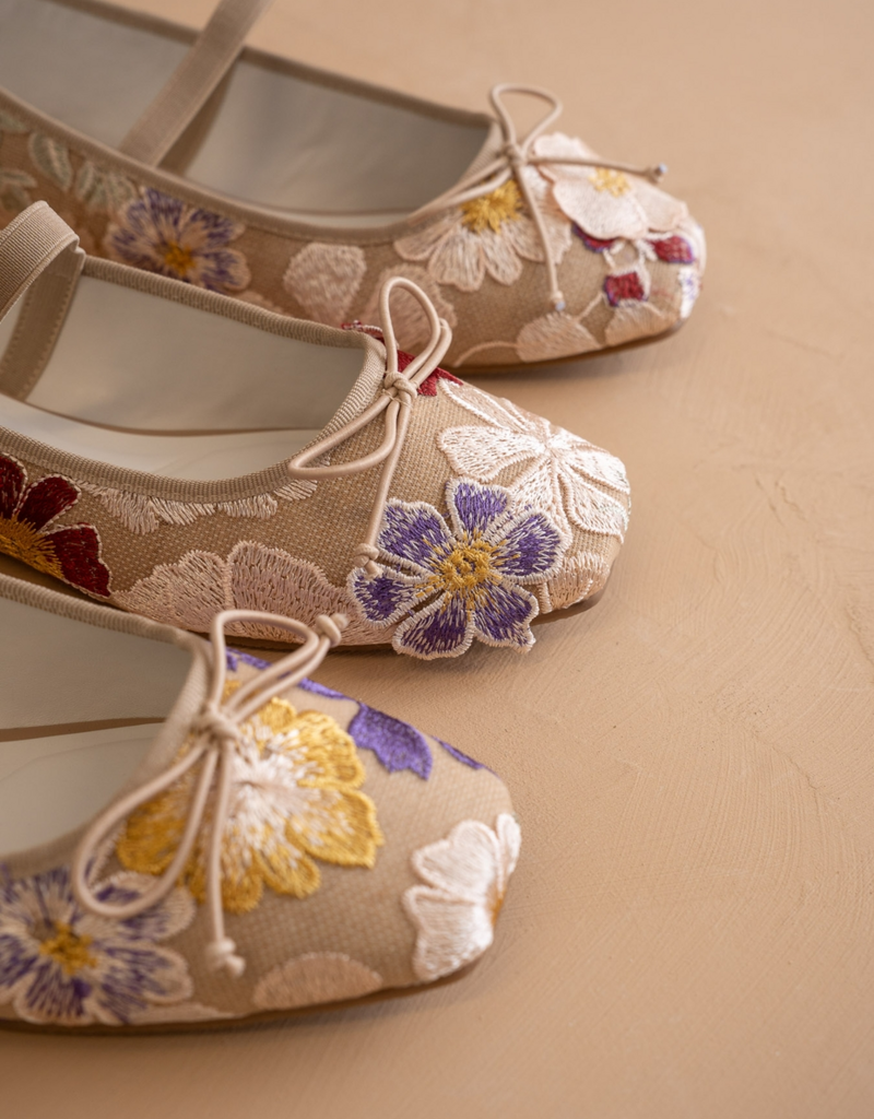 Oasis Society The London Ballet Pointe Flats in Floral
