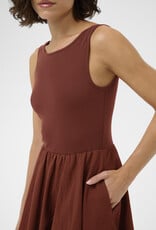 Kaffe Kirsten Sleeveless Bubblehem Midi Dress in Henna
