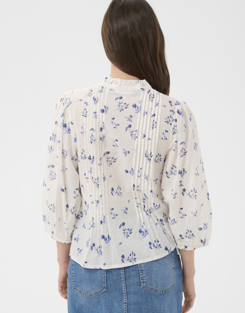 Part Two Brith 100% Organic Cotton Pintuck Detail Blouse in Blue Bouquet Print