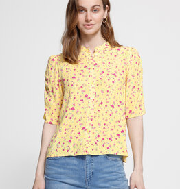 ICHI Vera Printed Shirt in Mellow Yellow Floral