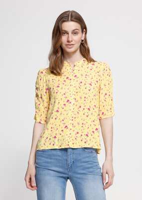 ICHI Vera Printed Shirt in Mellow Yellow Floral