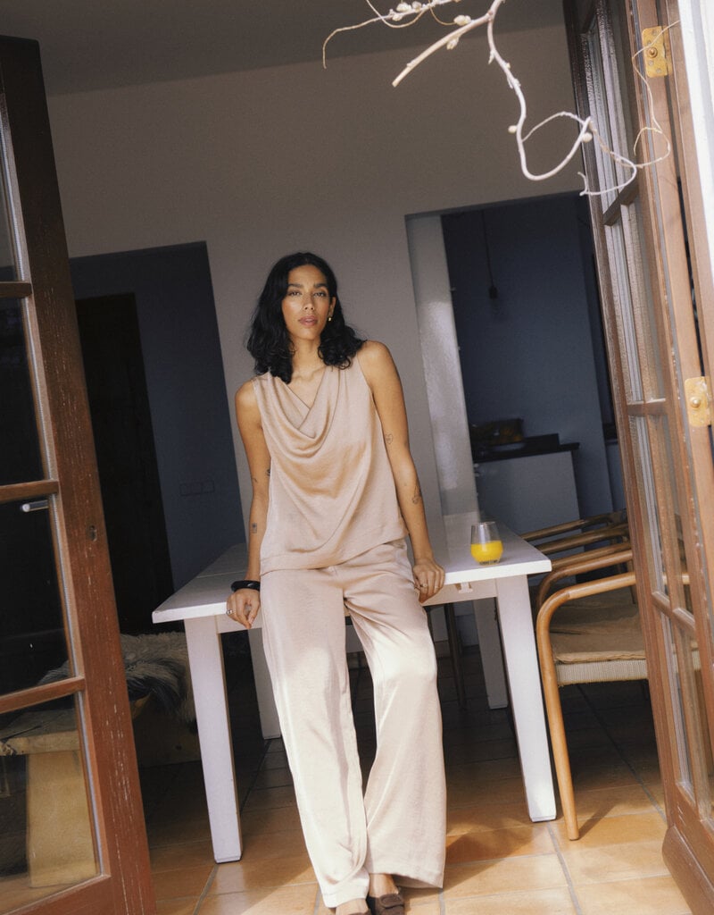 B.Young Dacanna Sleeveless Cowl Neck Top in Stucco