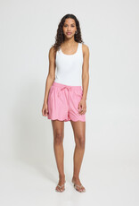 ICHI Fundel 100% Cotton Scallop Hem Shorts in Verry Berry Stripe