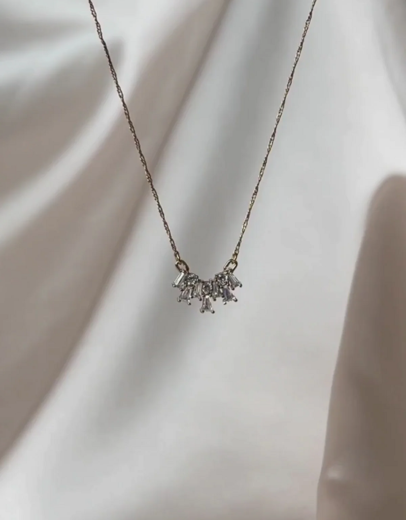 Olive & Piper Stella Pendant Necklace