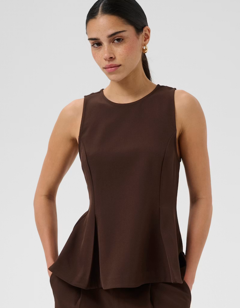 Kaffe Lima Pleated Flare top in Coffee Bean