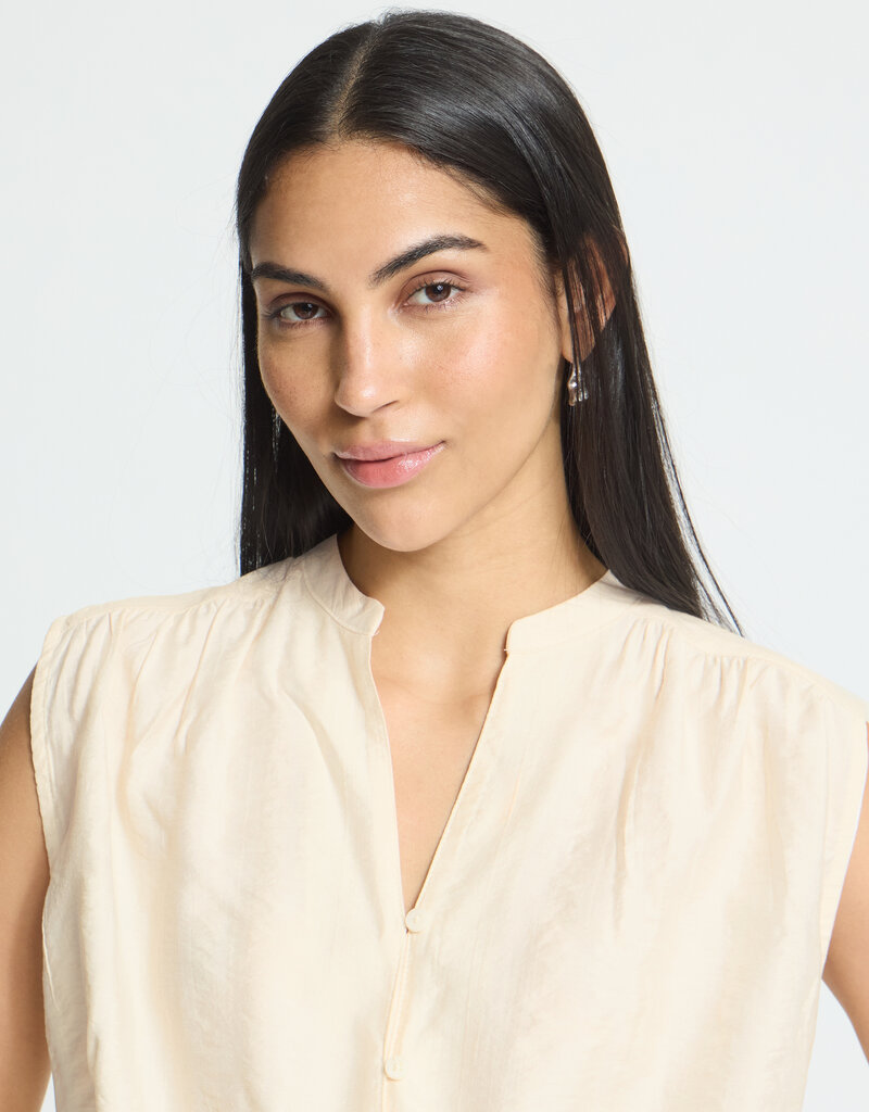 ICHI Elvias Sleeveless Waist Tie Shirt in Birch