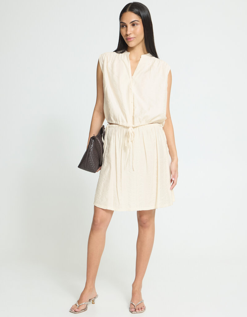 ICHI Elvias Sleeveless Waist Tie Shirt in Birch