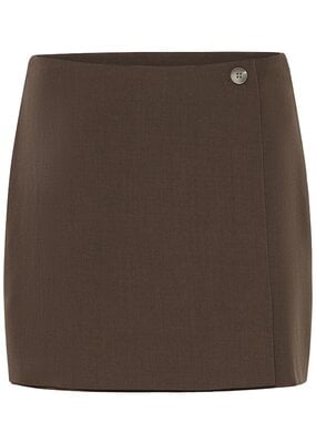 ICHI Fava Short Skirt in Chocolate