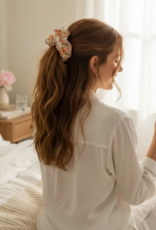 The Darling Effect Ruffle Up Scrunchie – Endless Daydream Cream