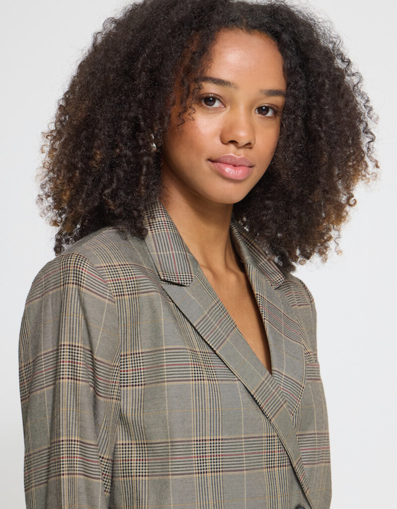 ICHI Laito Cropped Blazer