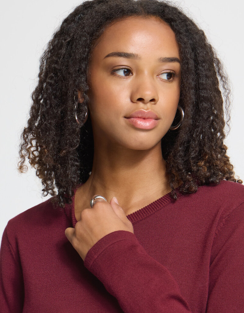 ICHI Luls O-Neck Knit in Rhododendron