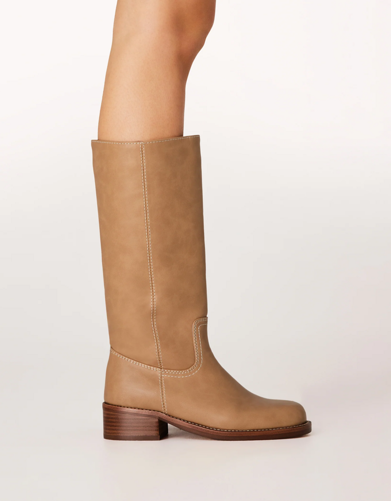 Billini Jamison Burnished Boot in Caramel