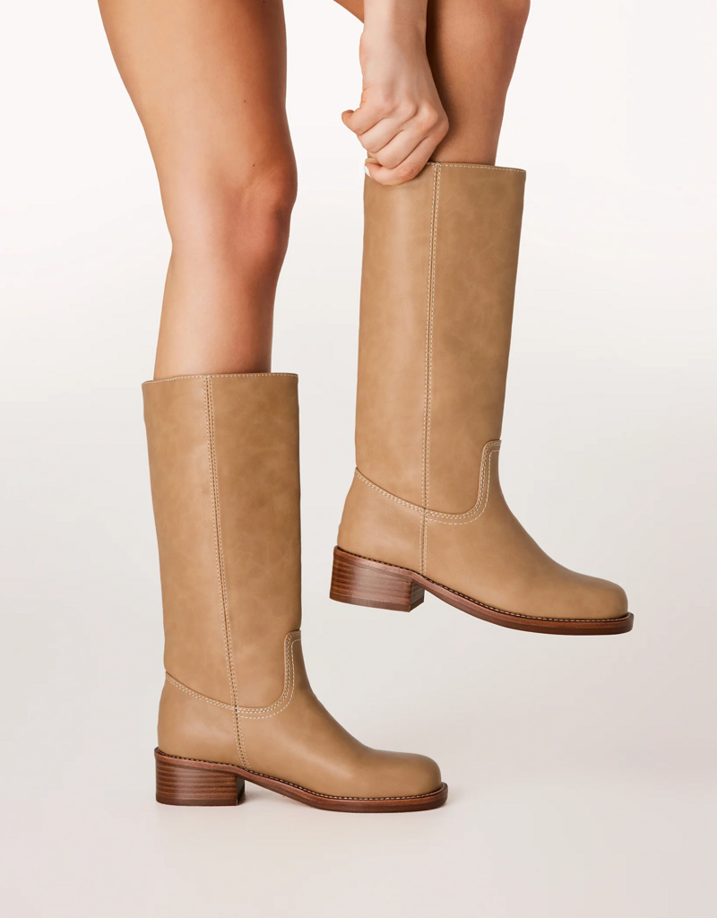 Billini Jamison Burnished Boot in Caramel