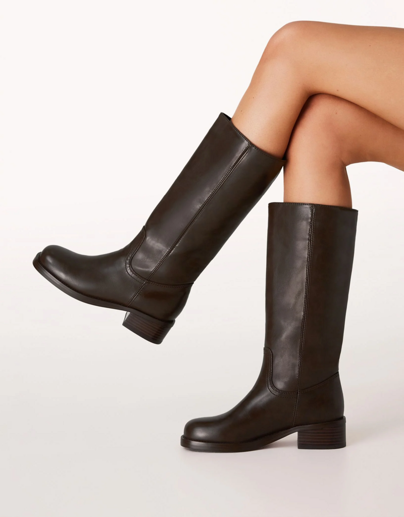 Billini Jamison Burnished Boot in Chocolate