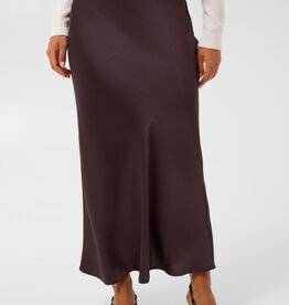 Kaffe Lotte Satin Skirt in Fudge
