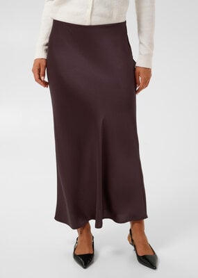Kaffe Lotte Satin Skirt in Fudge