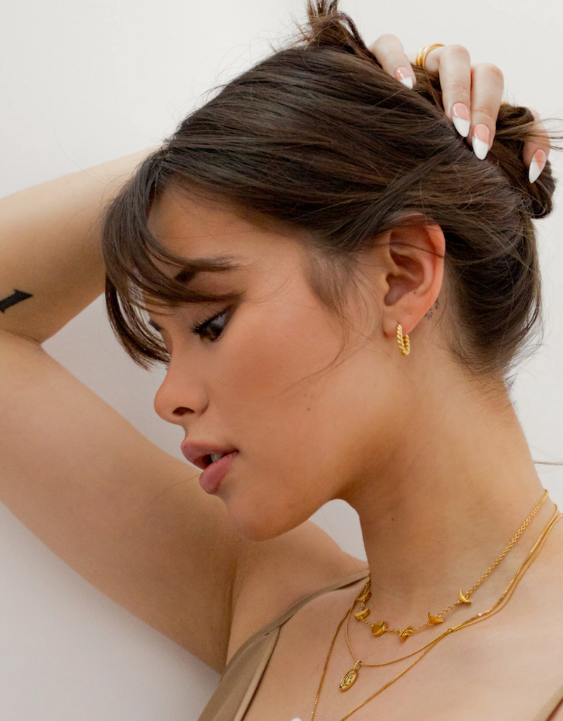 Sugar Blossom Maryel  Twisted Huggie Earring in gold