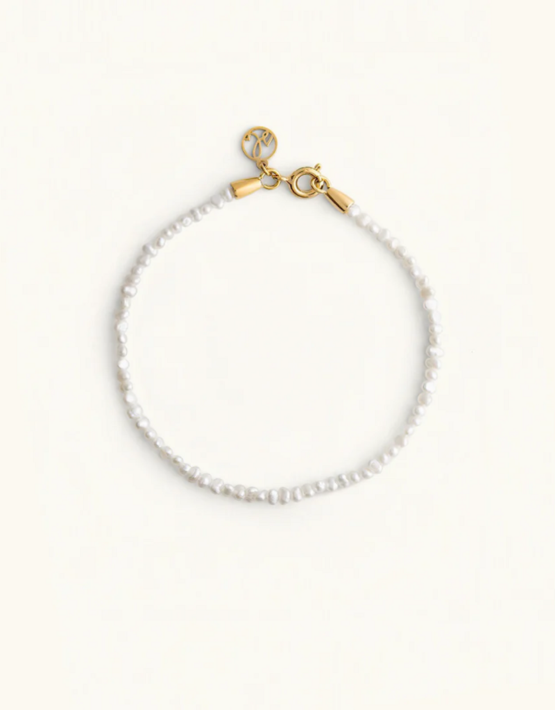 Sugar Blossom Daphne Petite Pearl Bracelet