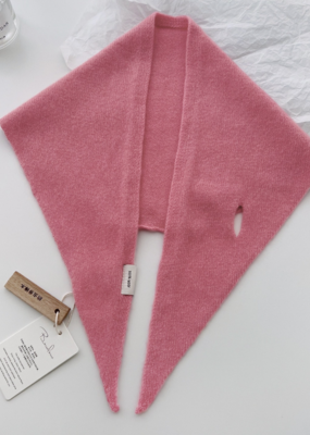 LadyJuneAccessories Wool Triangle Scarf in Pink