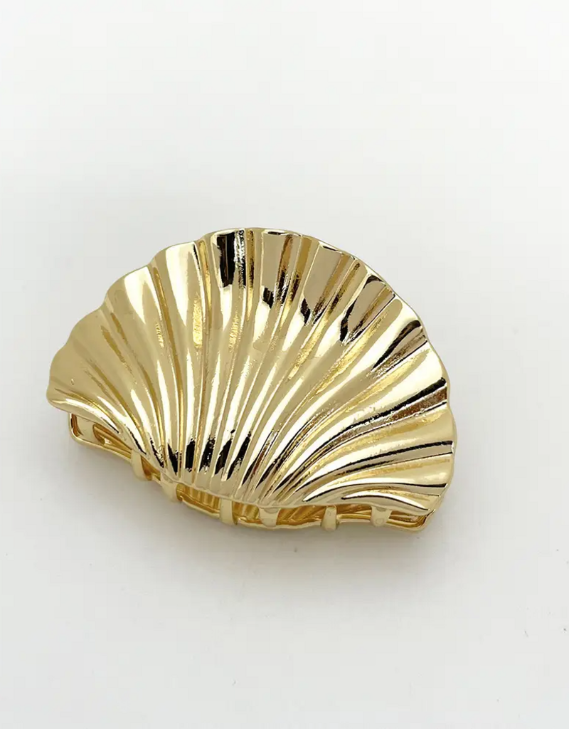 LadyJuneAccessories Shell Claw Clip in Gold