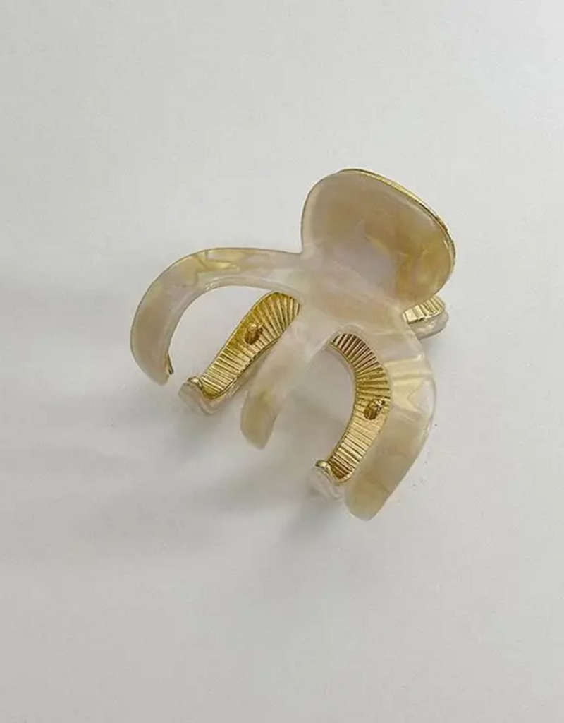 LadyJuneAccessories Small Claw Clip in Pearl