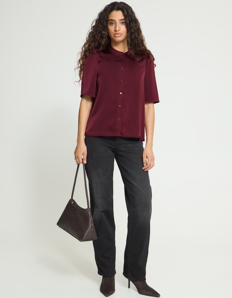 ICHI Letta Button-up Shirt in Zinfandel Red