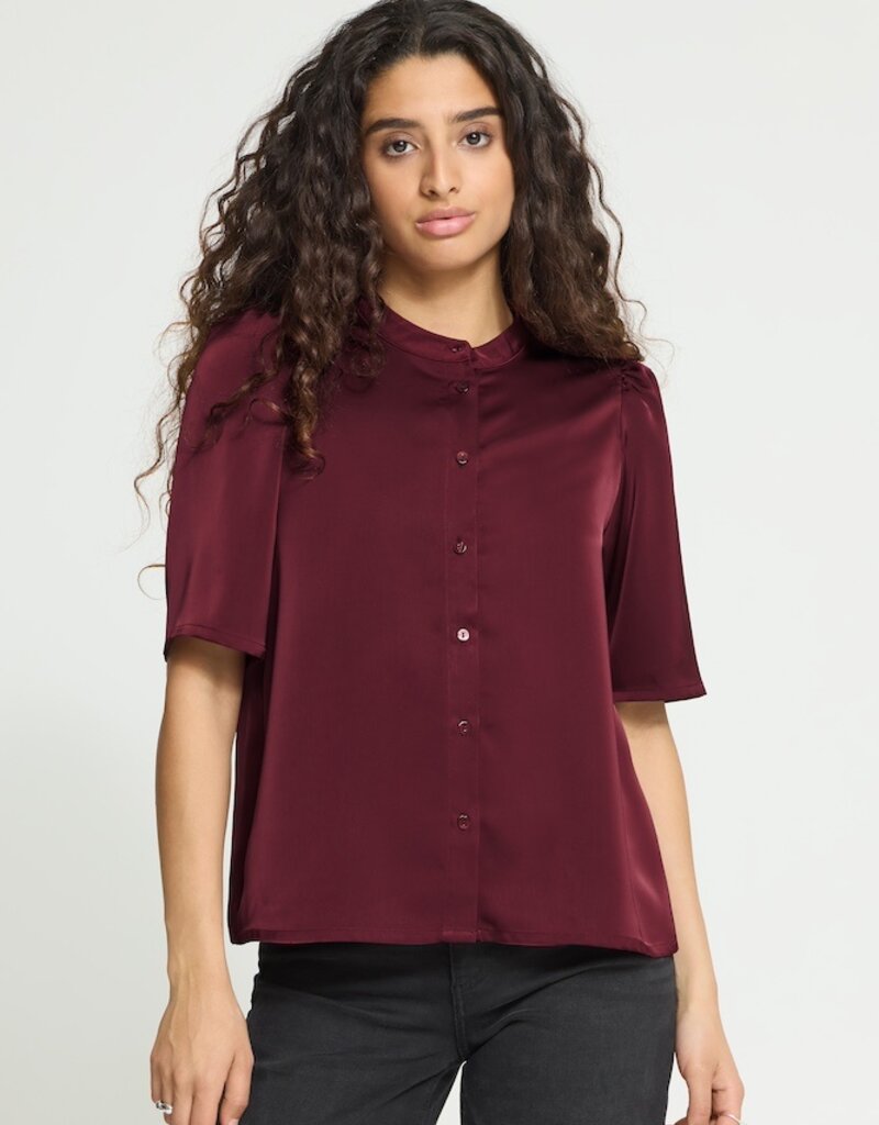 ICHI Letta Button-up Shirt in Zinfandel Red
