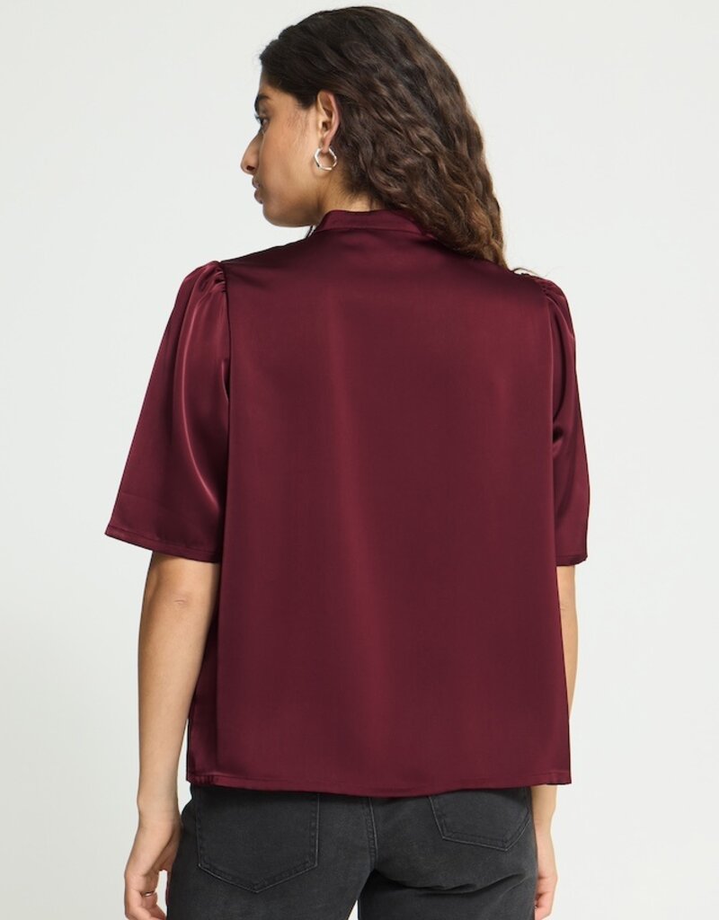 ICHI Letta Button-up Shirt in Zinfandel Red