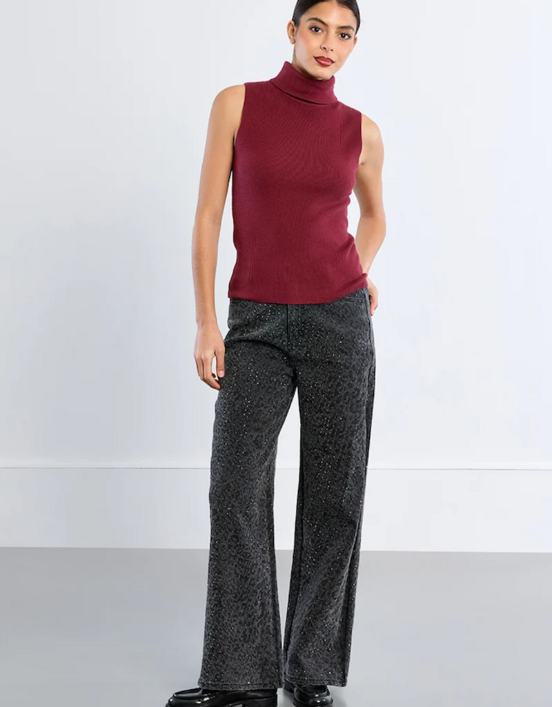 Molly Bracken Ellen Sleeveless Turtleneck in Dark Red