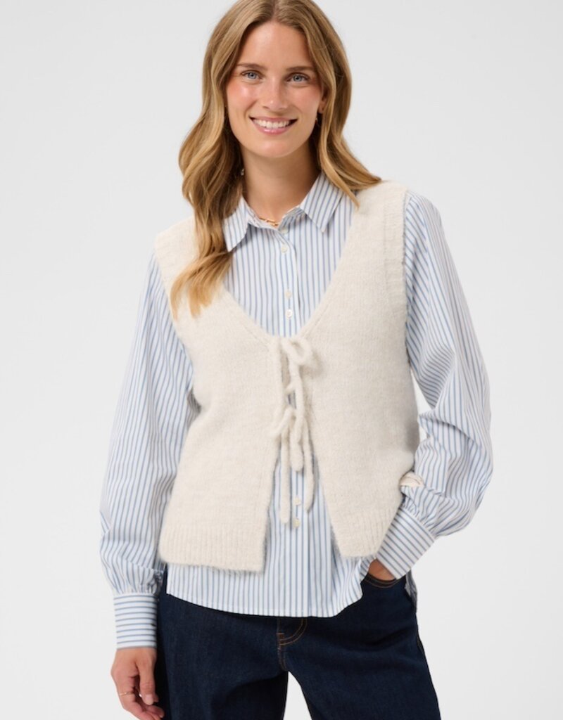 Cream Cladine Knit Slipover in Oatmeal