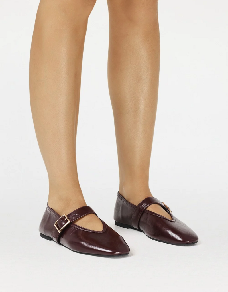 Billini Wednesday Buckle Flat in Faux Leather Bordeaux