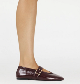 Billini Wednesday Buckle Flat in Faux Leather Bordeaux