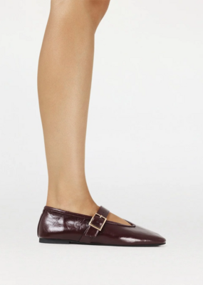 Billini Wednesday Buckle Flat in Faux Leather Bordeaux